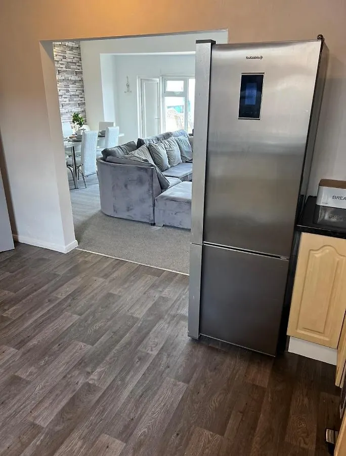 Sea View Lavish Apartment Sky Tv Whirlpool Bath Huge Balcony Newly Refurbished Bridlington Wielka Brytania