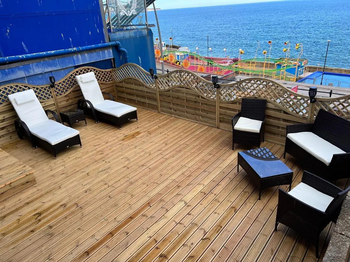 Sea View Lavish Apartment Sky Tv Whirlpool Bath Huge Balcony Newly Refurbished Bridlington